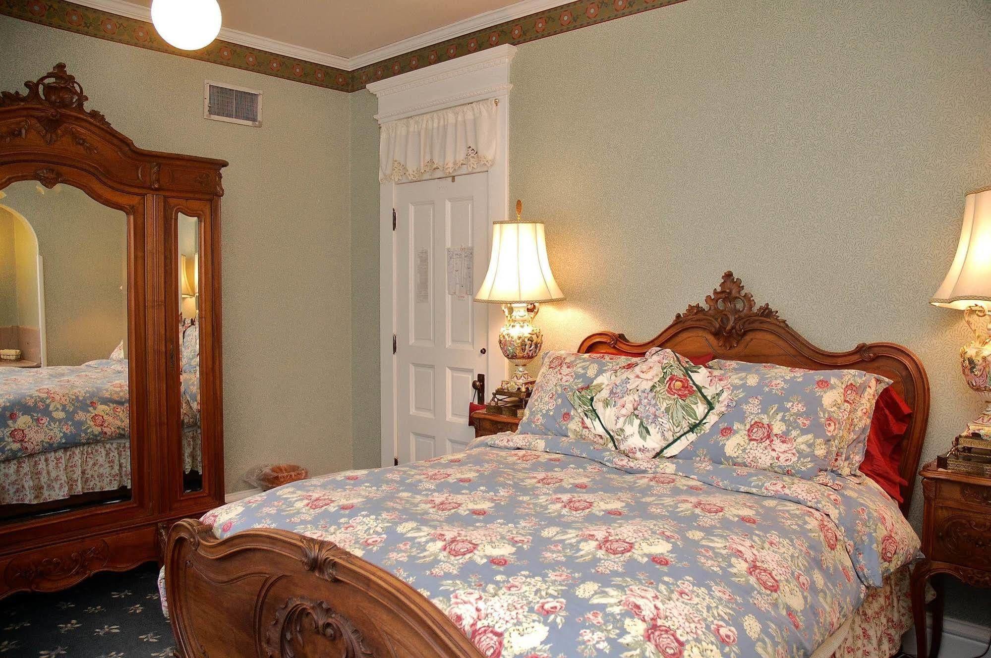 The Grand Anne Bed And Breakfast Keokuk Esterno foto