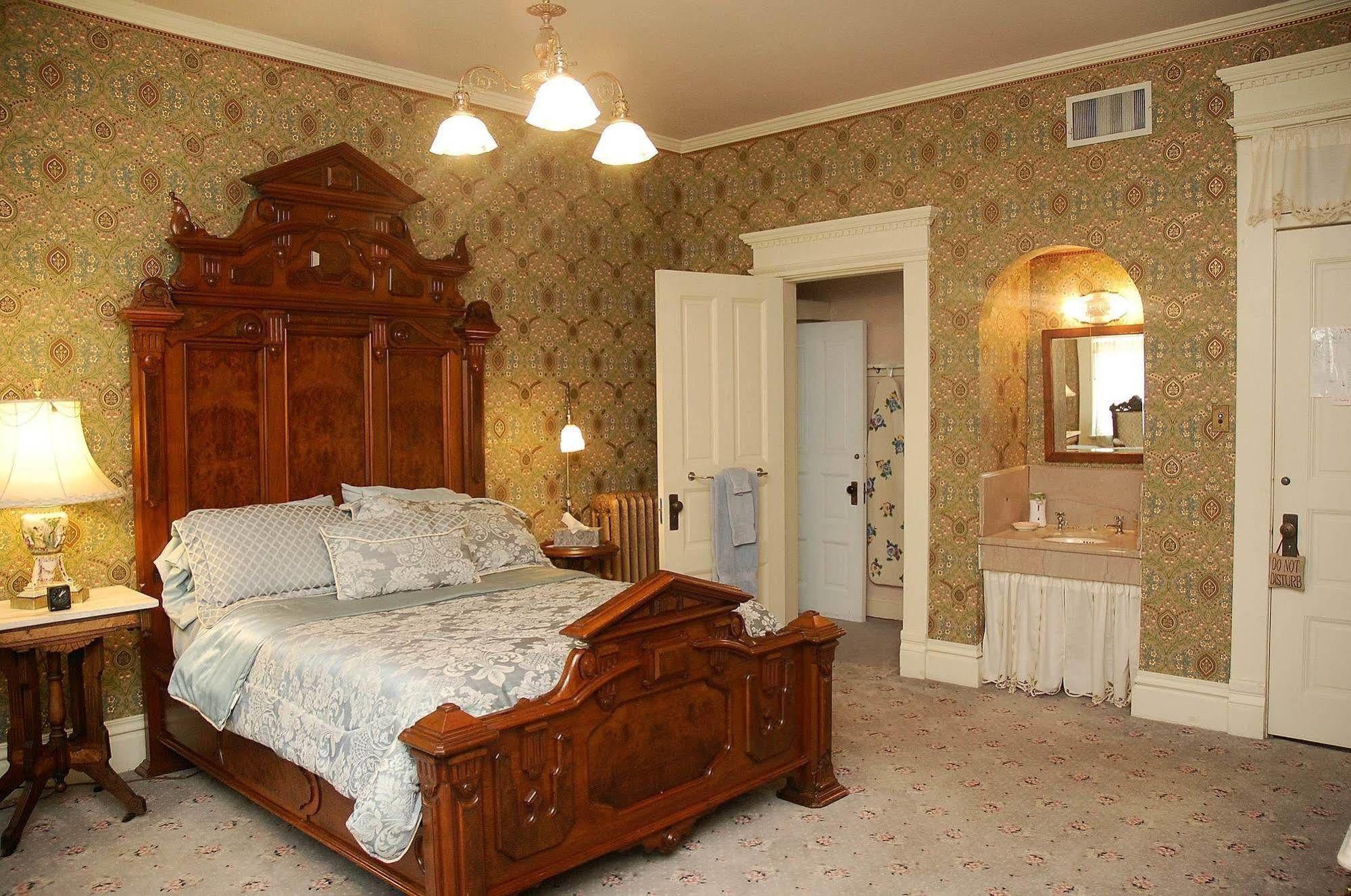 The Grand Anne Bed And Breakfast Keokuk Esterno foto